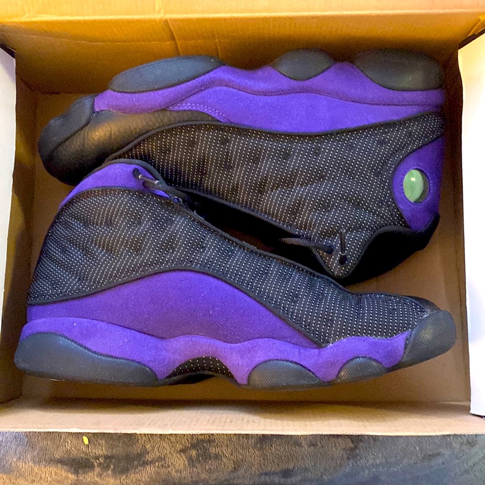 Jordan 13s Retro Courts size 10.5